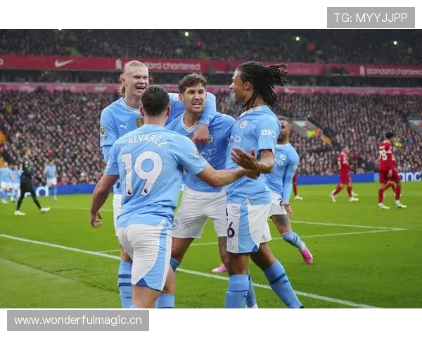 曼城赛季初体能消耗加剧，多线作战节奏下表现稳定性面临考验