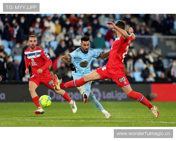 塞维利亚财政危机持续，球队在转会市场及阵容稳定性上受到明显制约