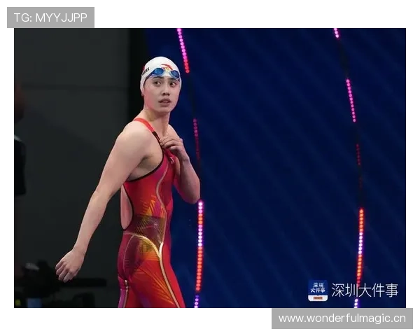 张雨霏训练间隙一瓶矿泉水不够，私下竟然整箱搬回家？